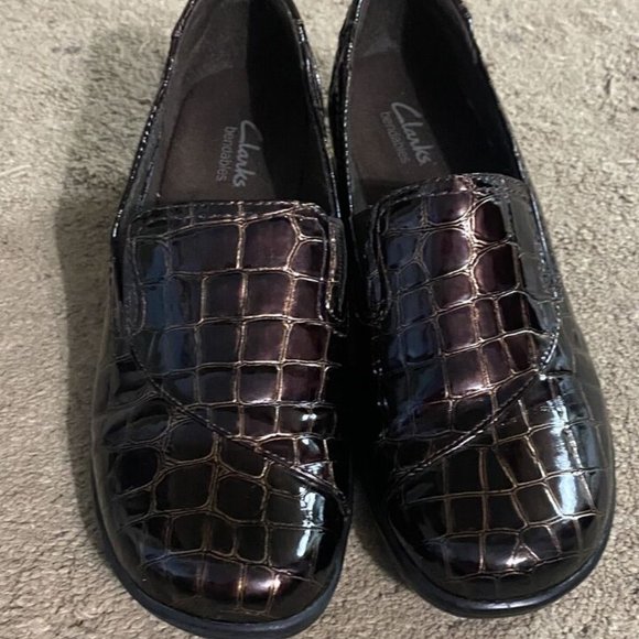 Clarks Bendables Women’s Sz 7M Dark Brown Slip On Loafers Crocodile Texture - Picture 5 of 9